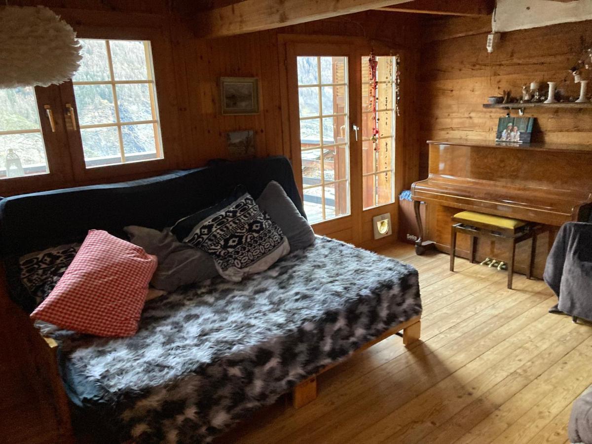 Chalet La Paz With Hotpot And Sauna Villa Törbel Екстериор снимка
