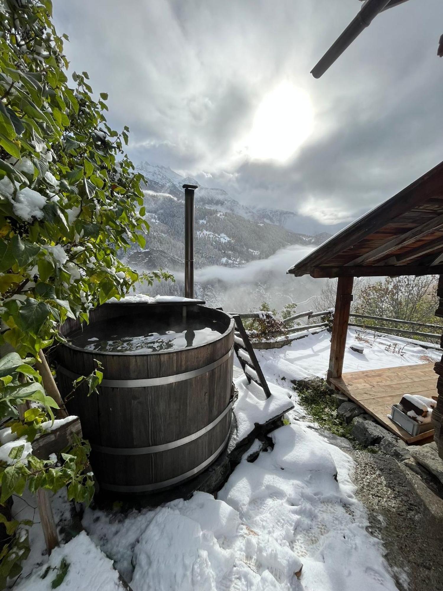 Chalet La Paz With Hotpot And Sauna Villa Törbel Екстериор снимка