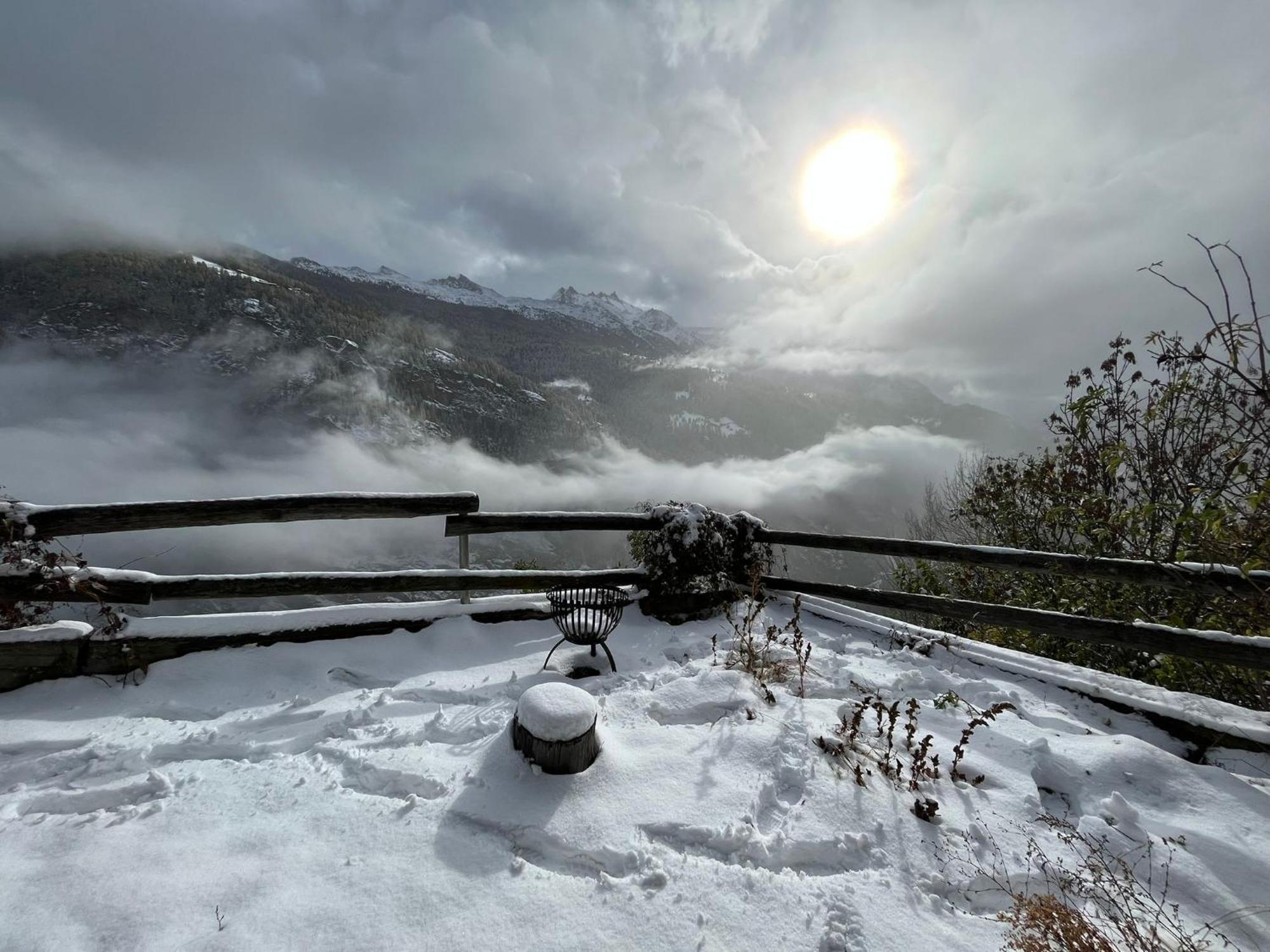 Chalet La Paz With Hotpot And Sauna Villa Törbel Екстериор снимка